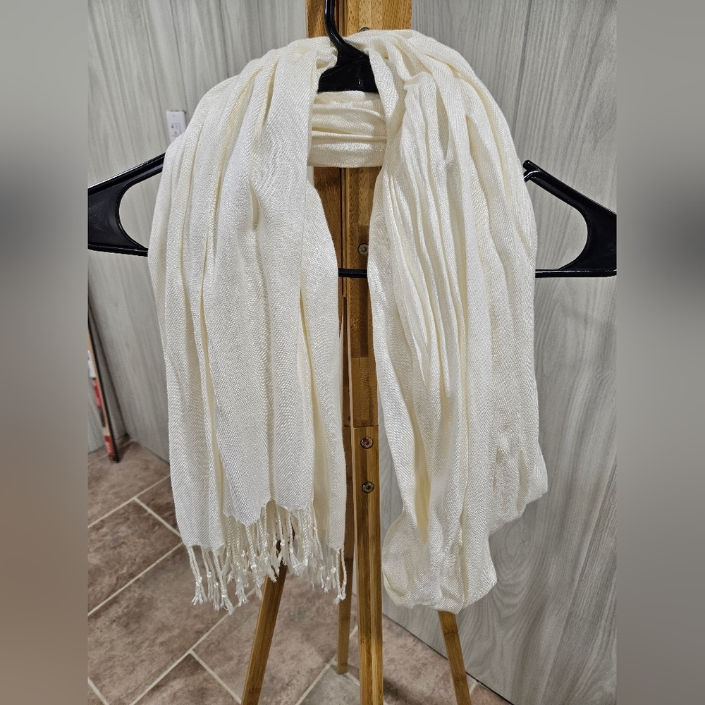 Scarves - Picture 6 of 10